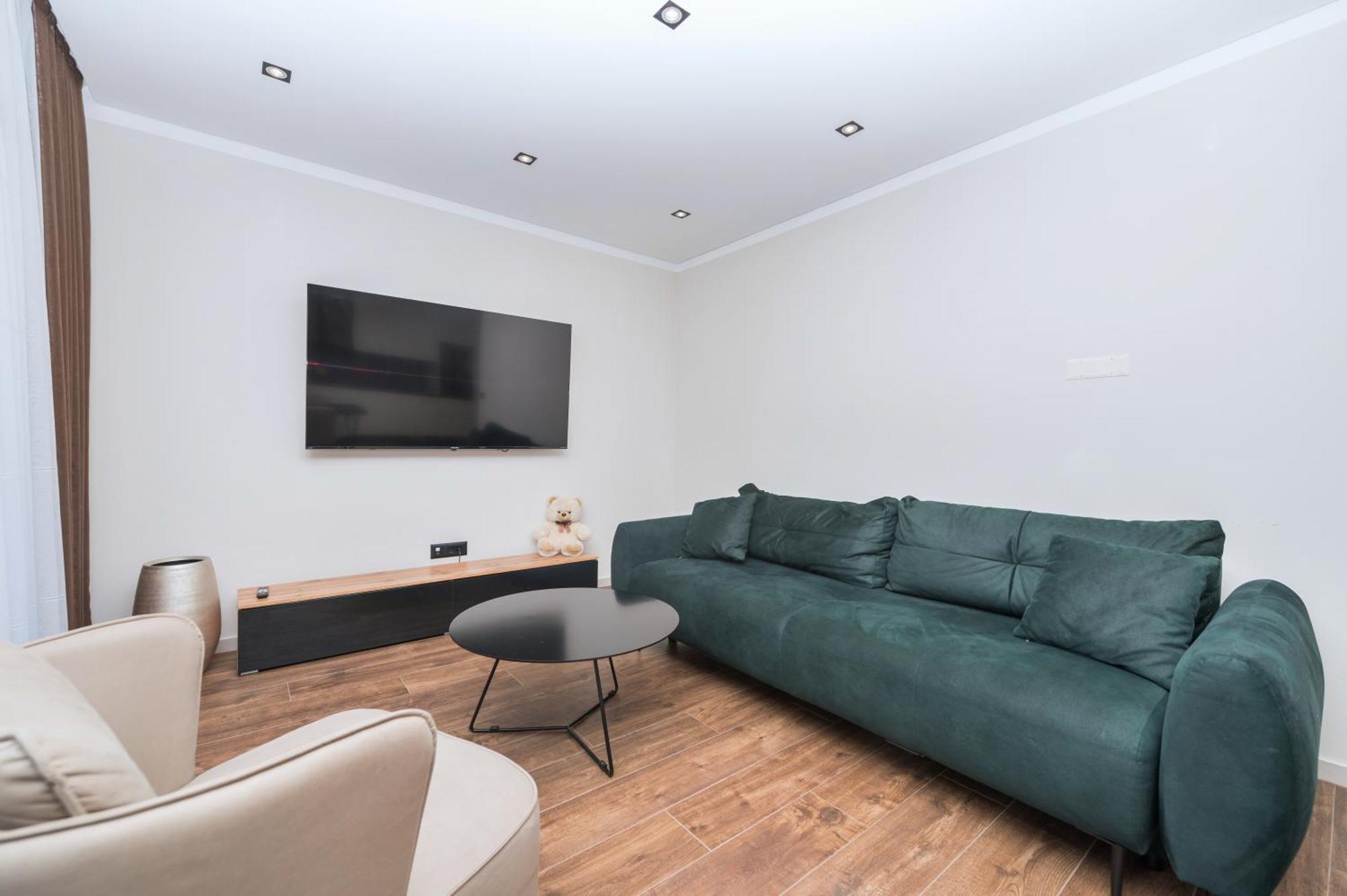 Ap12b Apartment